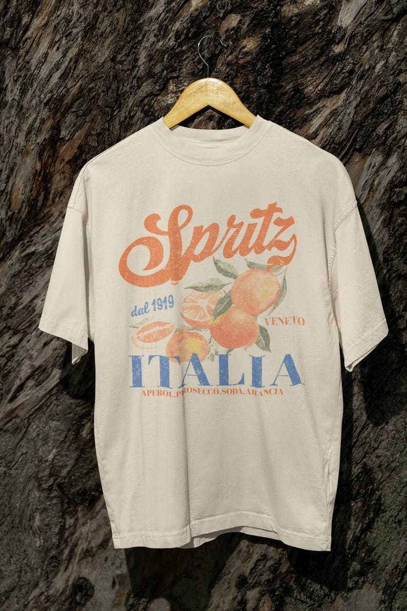 Lorell Spritz Italia Veneto T-Shirt, Retro Aesthetic Boho Graphic Tee for Women
